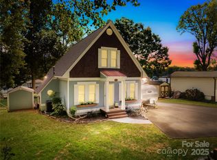 21528 Rio Oro Dr, Cornelius, NC 28031