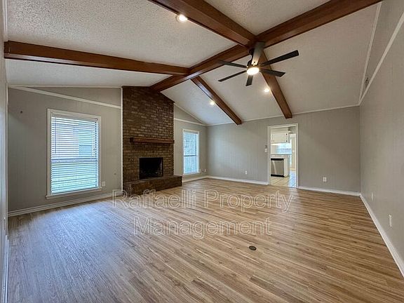 2nd image of 14 Fernwood Dr N #14