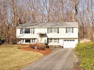14 Thayer Heights Rd, Hopkinton, MA 01748