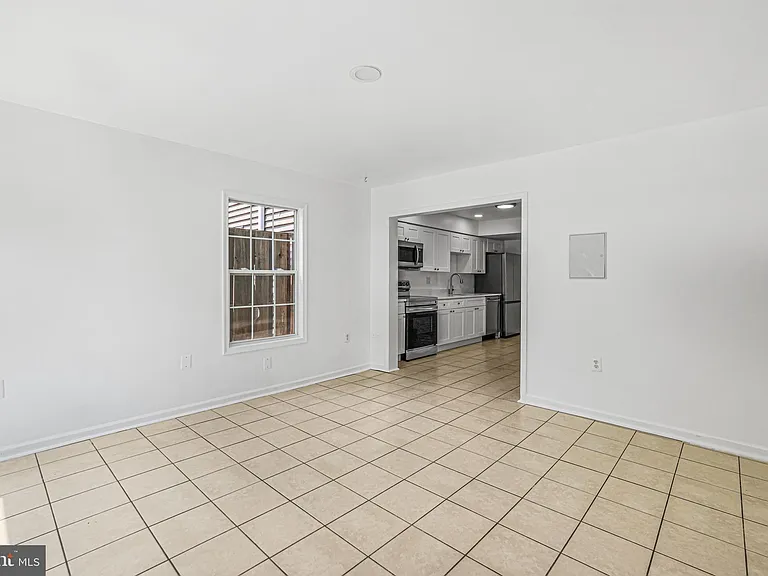1134 Providence Ct — Photo 13