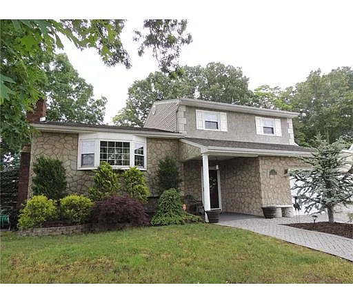 2 Jeffrey Ct photo 1