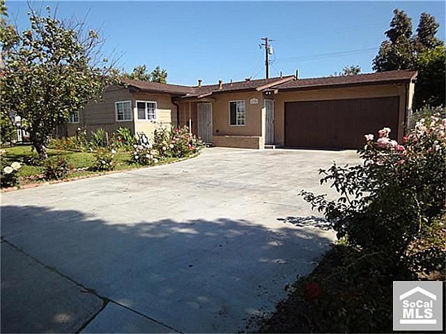 2nd image of 12702 Lampson Ave