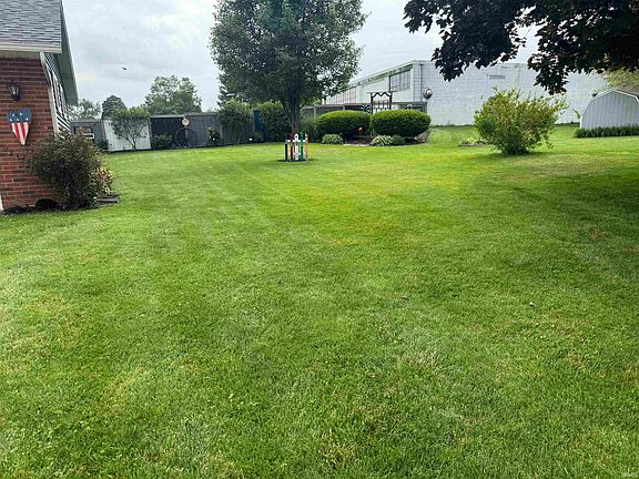 3rd image of 203 Eugene Dr