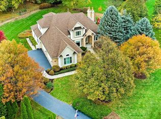 7204 Burning Tree Dr, McHenry, IL 60050