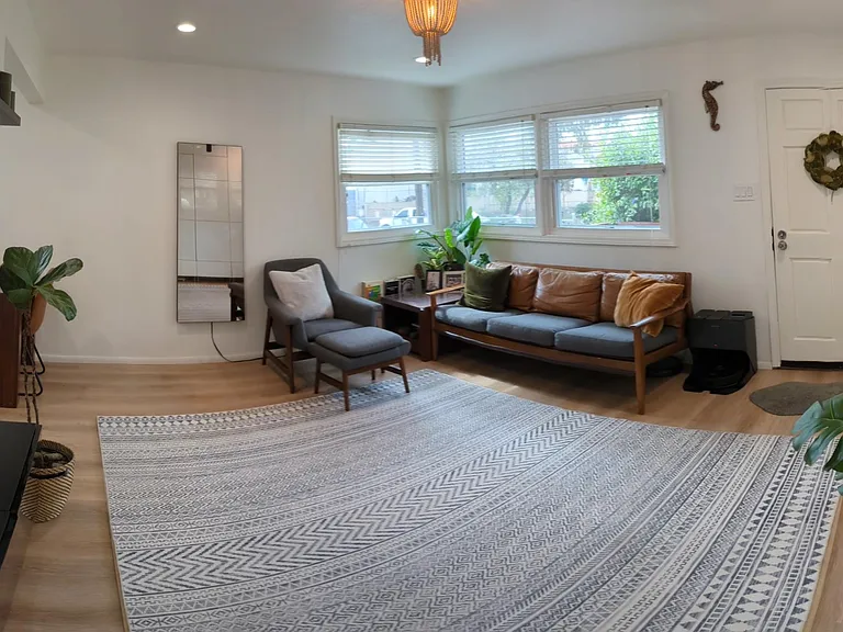 3876 Almond Ave — Photo 3