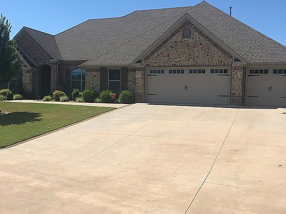3rd image of 3601 NW Park Hill Blvd