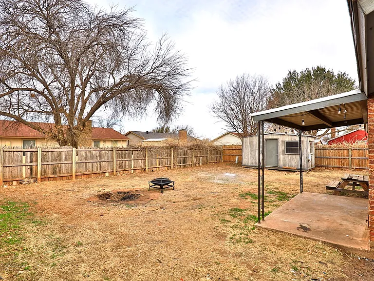 1734 Bob White Ct — Photo 33