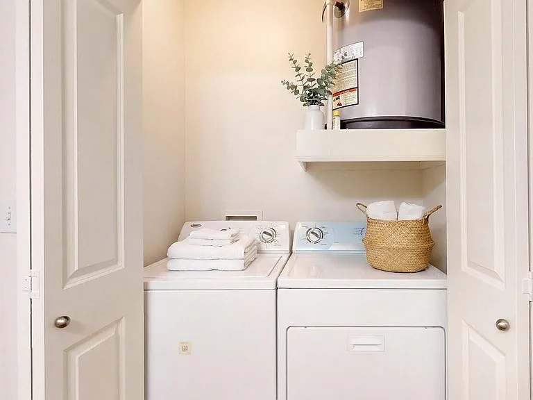 1010 Rosine St #29 — Photo 15