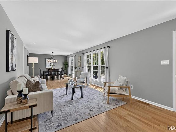 4th image of 4847 Vermilion Dr