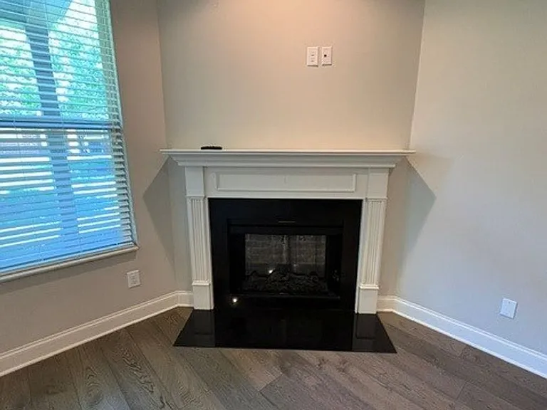 216 Bixby Private Ln — Photo 11