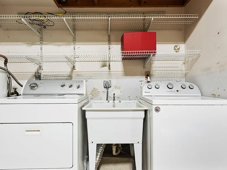 9718 Lancaster Pl — Photo 14