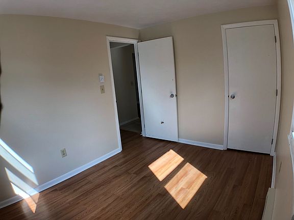 4th image of 346 Brown St APT 2L