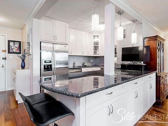 4th image of 77 Fulton St APT 13C