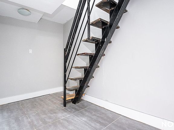 3rd image of 142 Scholes St APT 4