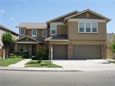 6176 W Menlo Ave photo 1