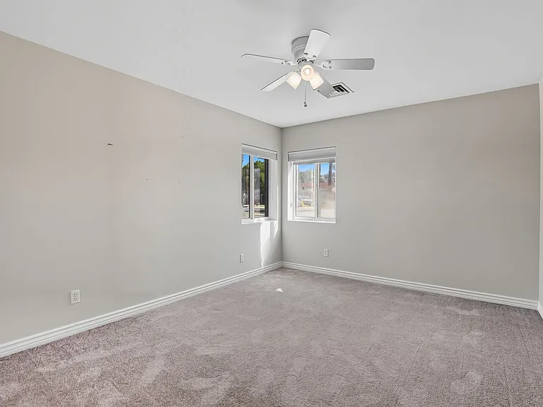 6326 N 14th Pl — Photo 28