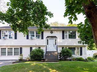 21 Florence Ave, Newport, RI 02840