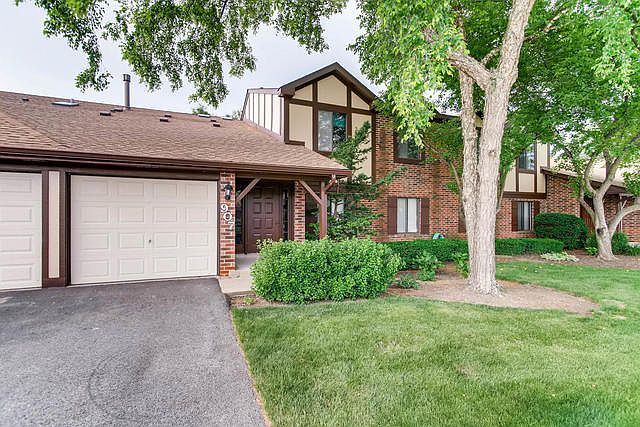 1st image of 907 Cross Creek Dr N #1B