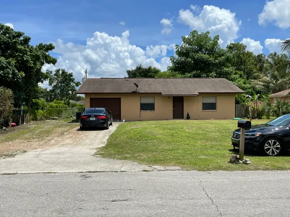 1748 49th St SW, Naples, FL 34116