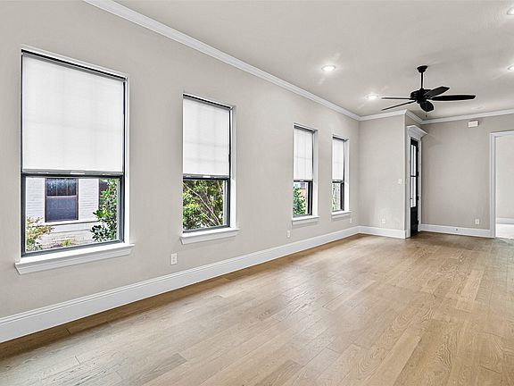 5th image of 307 Sunset Ln #101