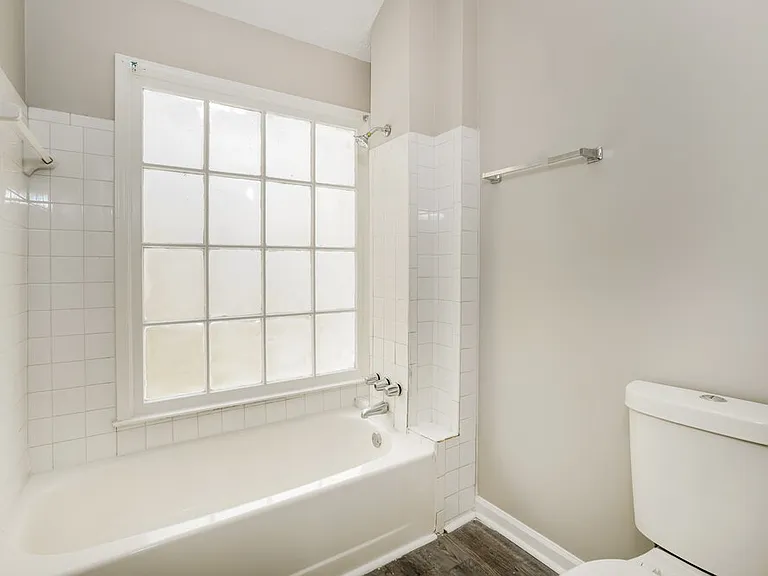 3133 Glen Hollow Dr — Photo 15
