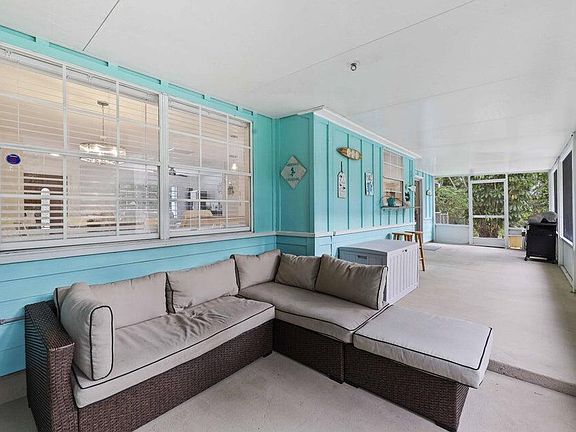 2nd image of 5554 Hibiscus Rd