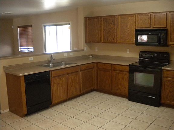 4th image of 2334 E Meadow Land Dr