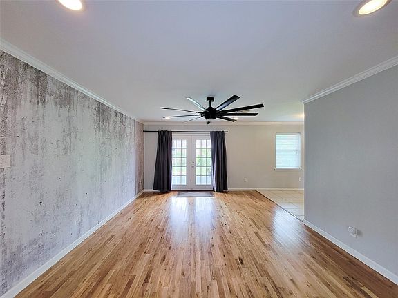 5th image of 9531 Weatherwood Dr