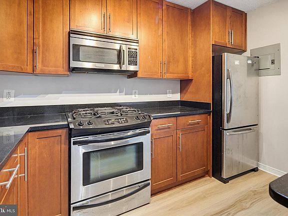 5th image of 7333 New Hampshire Ave APT 516