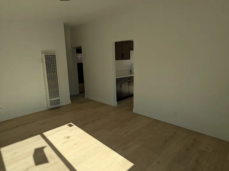 5206 Elizabeth St #1/4 — Photo 3