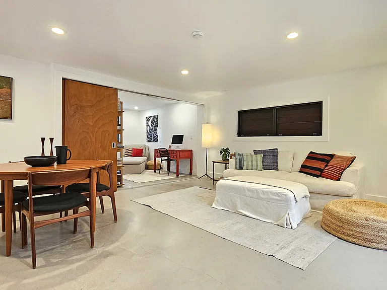 111 Hind Dr — Photo 18