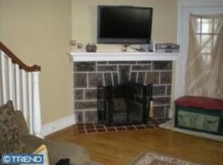 371 Lakeview Ave, Drexel Hill, PA 19026