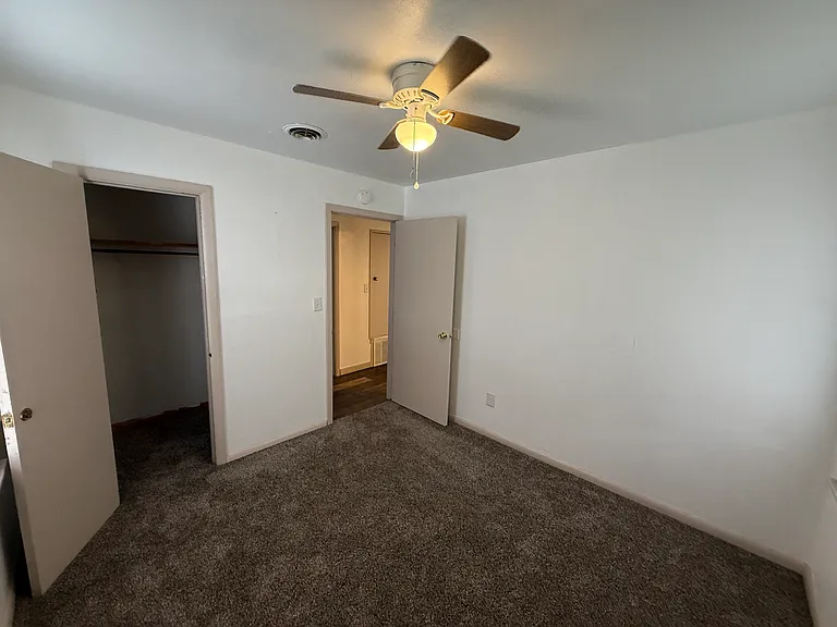 1009 S Wells St — Photo 8