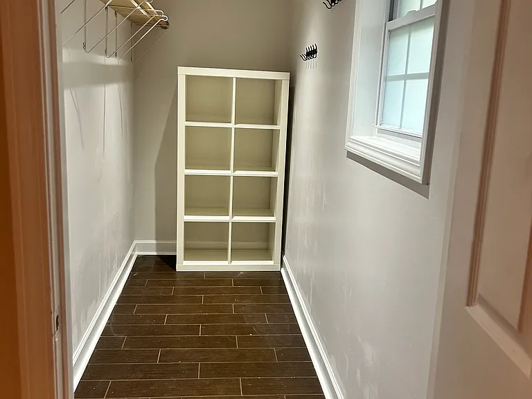 Master bedroom walking closet