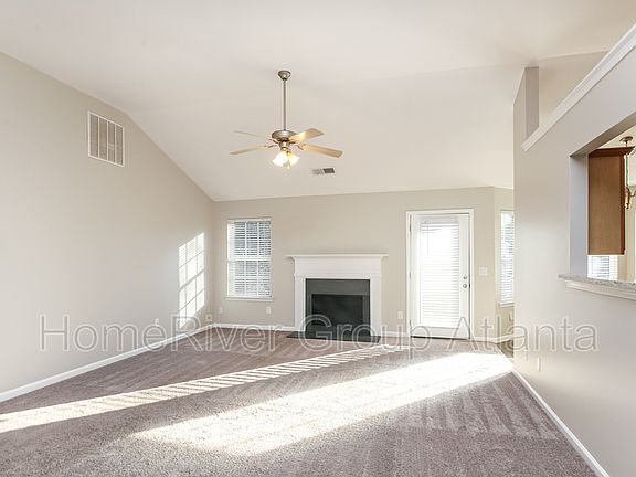 5th image of 5036 Lodge Pole Dr