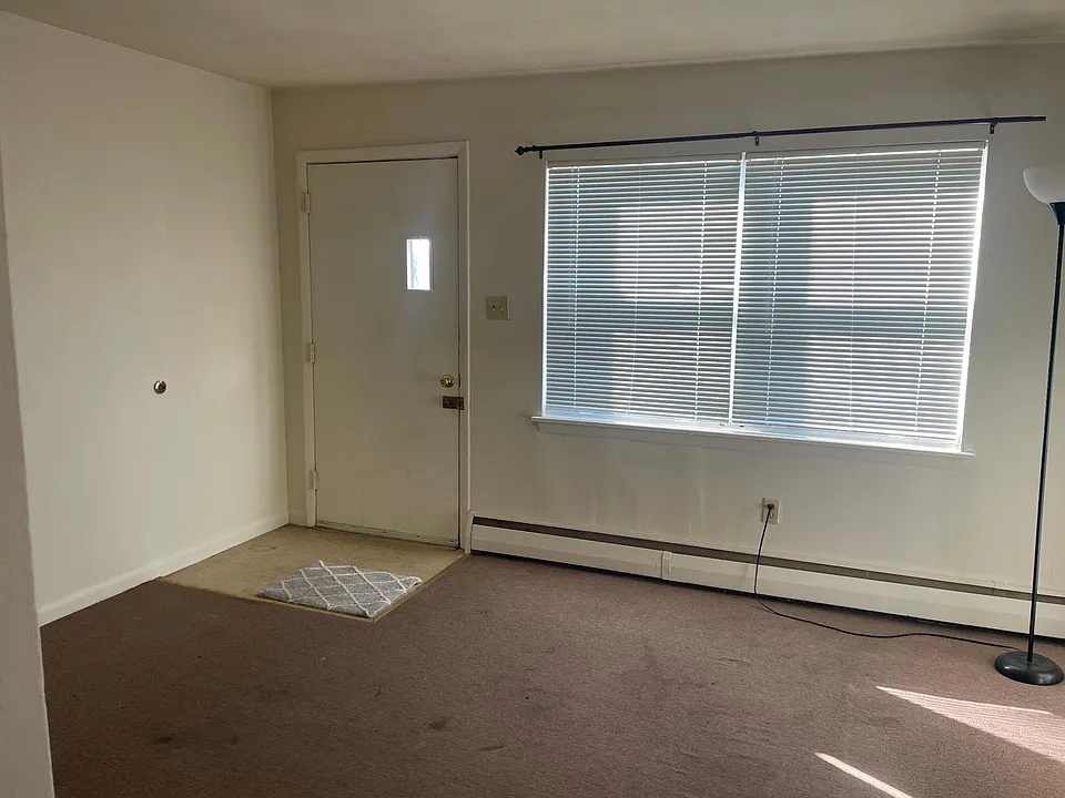 Living Room and Private Entrance