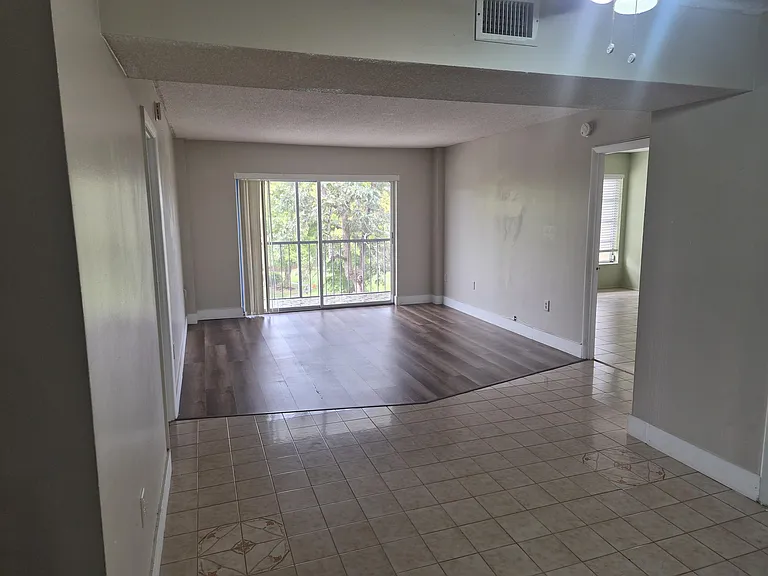 4166 Inverrary Dr #403 — Photo 12