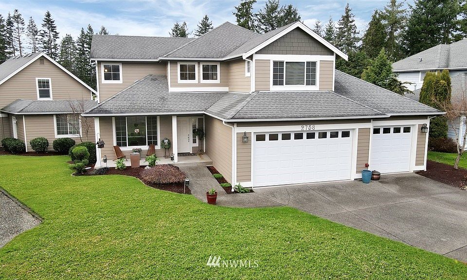 Welcome home to this rare Takoba resale!