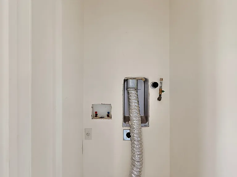 1900 Central Ave SW #203 — Photo 52