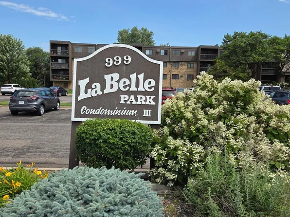 999 41st Ave NE APT 307, Columbia Heights, MN 55421