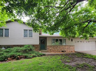 409 Belmont St, Lakefield, MN 56150