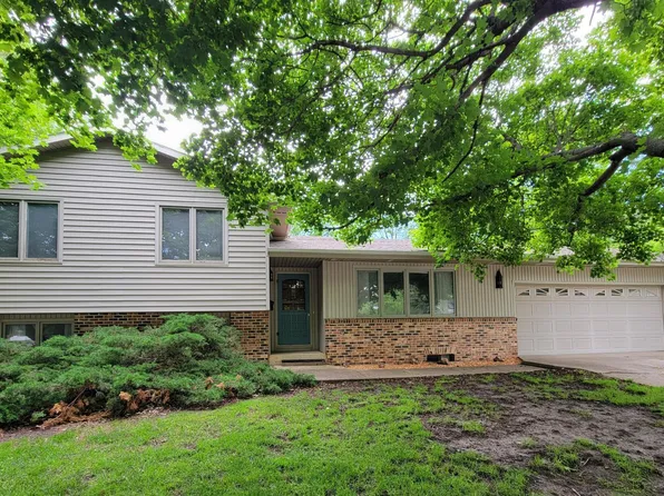 409 Belmont St, Lakefield, MN 56150