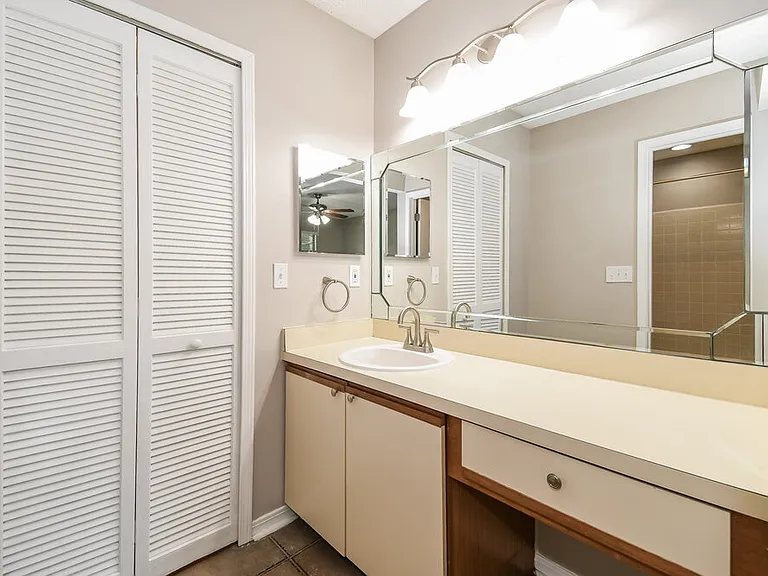 4176 Rollingwood Ct — Photo 12
