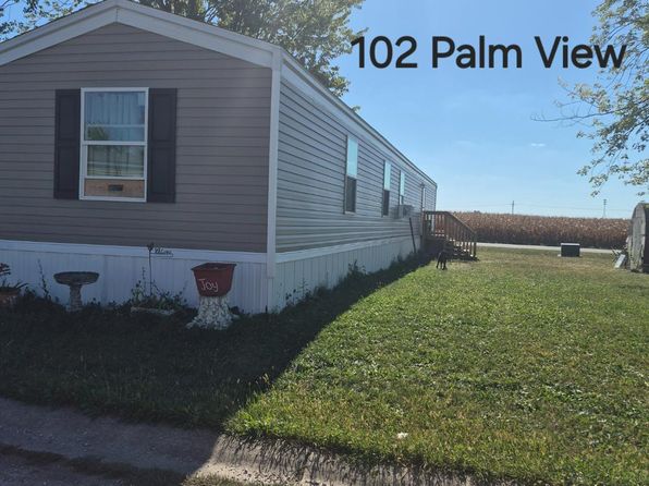 102 Palm View Dr