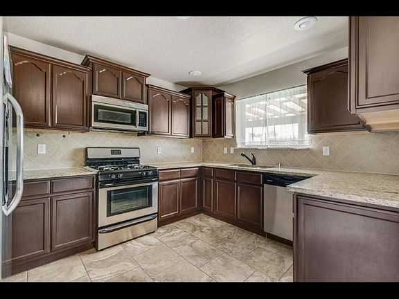 4th image of 14540 Igor Kaleri Ave