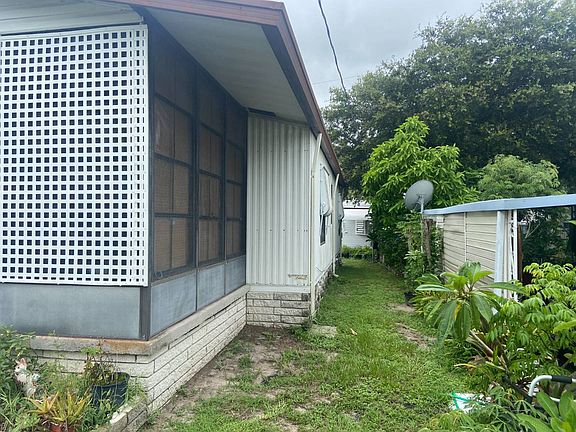 5th image of 3568 58th Ave #113