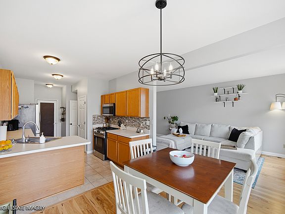 5th image of 6816 Zurich Ct