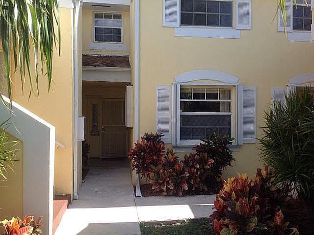 1st image of 2507 SE 19th Pl #104-A