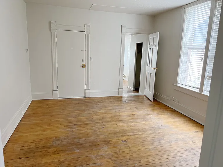 626 N Center St #2 — Photo 6