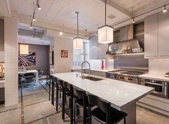 4th image of 983 Park Ave #11C